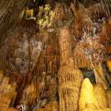 Siamo nella zona pi� scenografica di tutta la grotta, non a caso definita "La cattedrale"